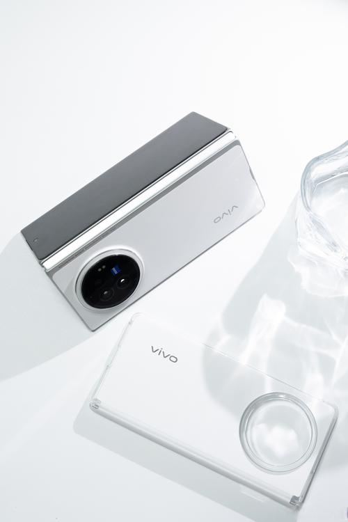 vivo X Fold3 折叠屏手机：开合之间的科技魅力​