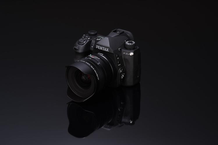 宾得 K - 3 Mark III:单反相机的坚守者